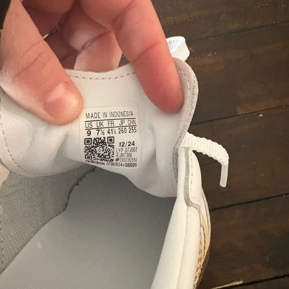 NEW Adidas Samba OG Women’s Sneakers in White - Picture 10 of 10